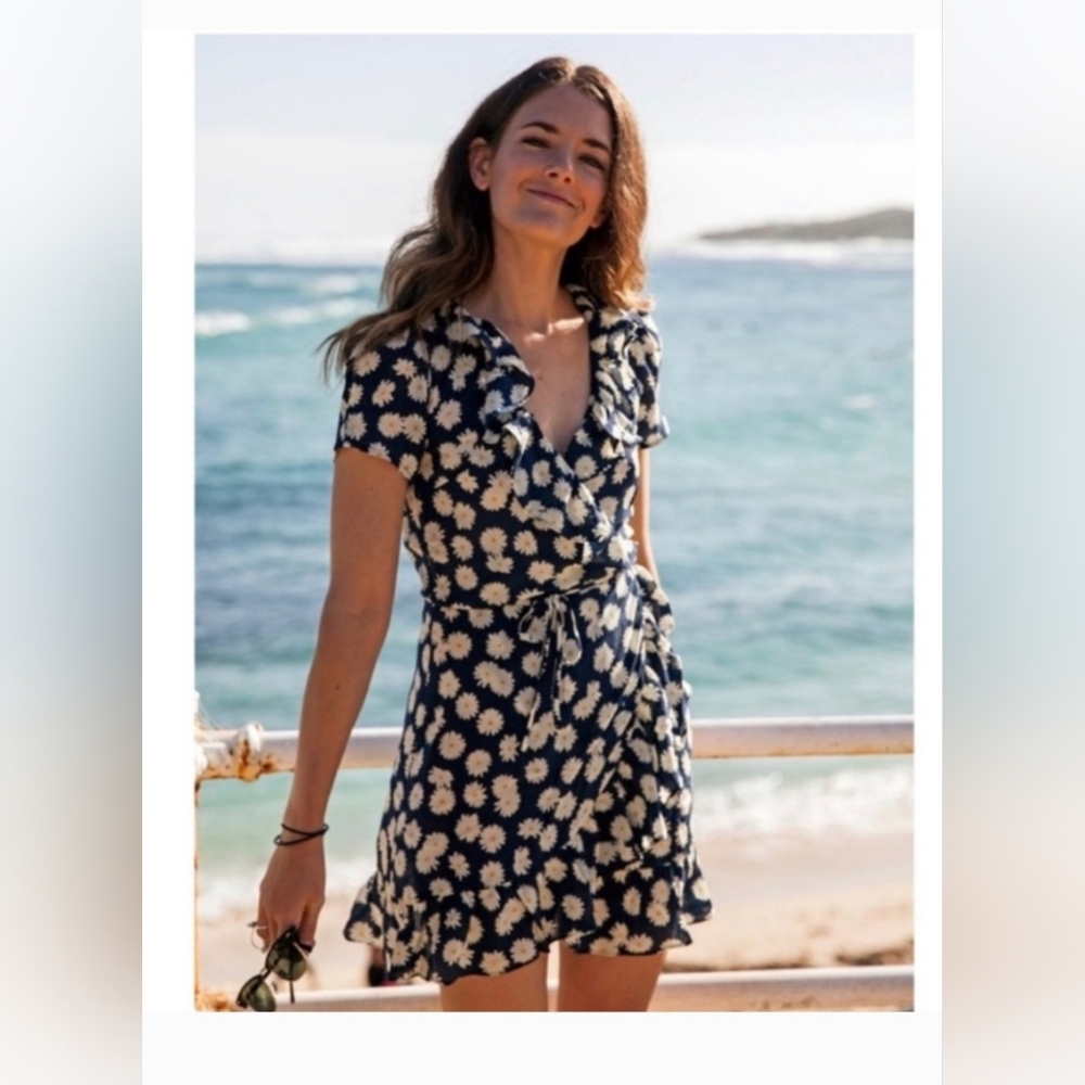 Realisation Par Navy Floral Dress